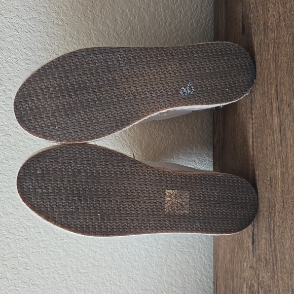 MICHAEL Michael Kors Women's Libby Lace Up Espadrille Sneakers, Chalk - Picture 5 of 6